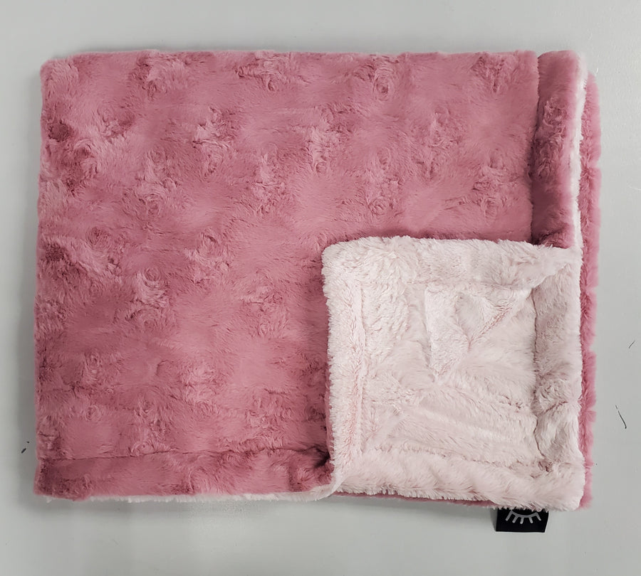 Winx+Blinx Mystic Mauve Minky Blanket